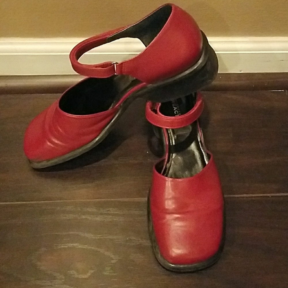 Reaction Kenneth Cole - Picture 2 of 3